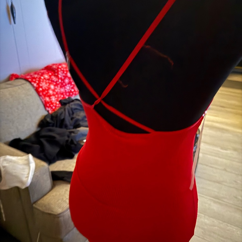 Vibrant Red Sleeveless Dress - Picture 2 of 3